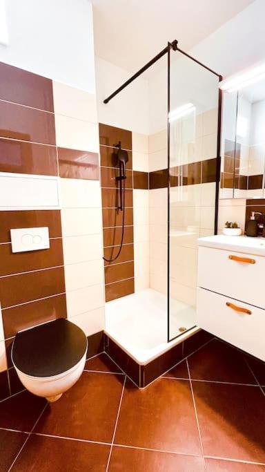 Moderny Apartman S Parkovanim Bratislava Ngoại thất bức ảnh